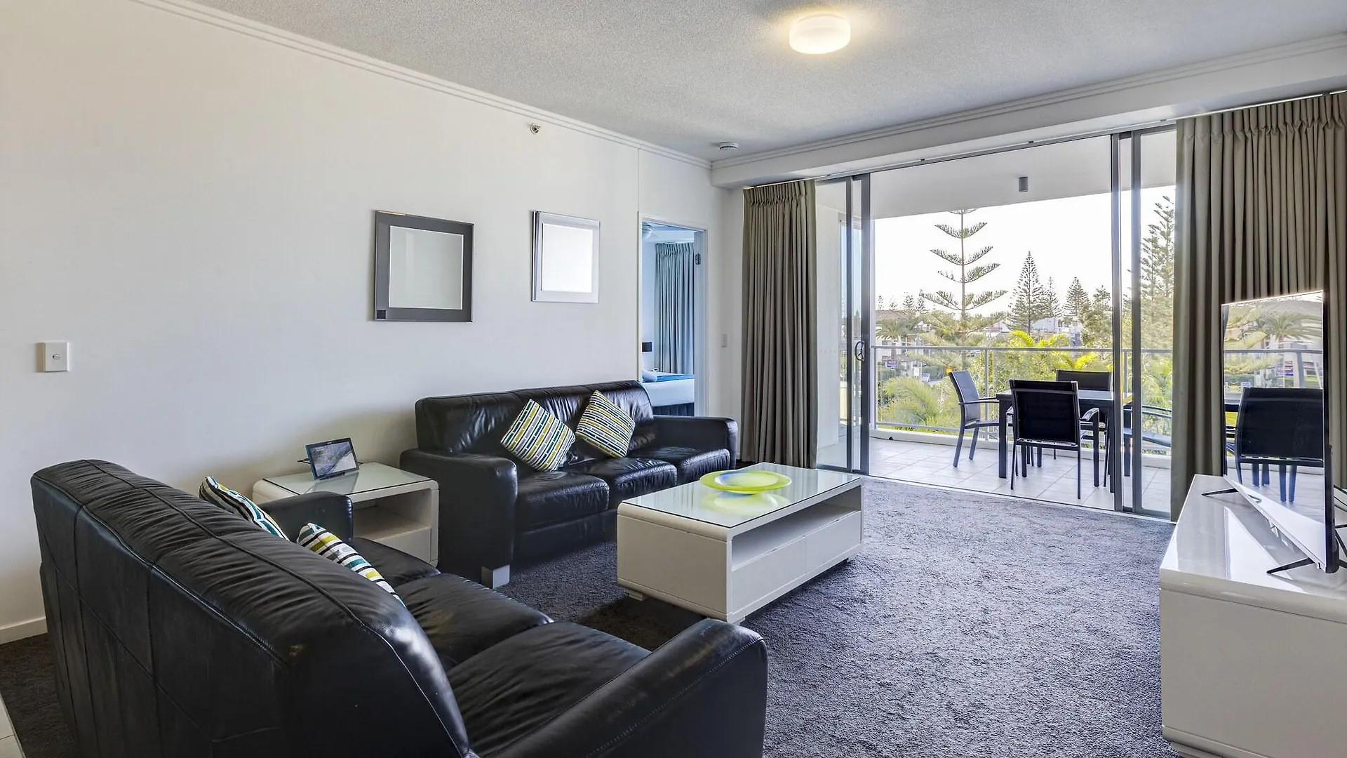 Aparthotel Ocean Pacific Resort - Official Broadbeach