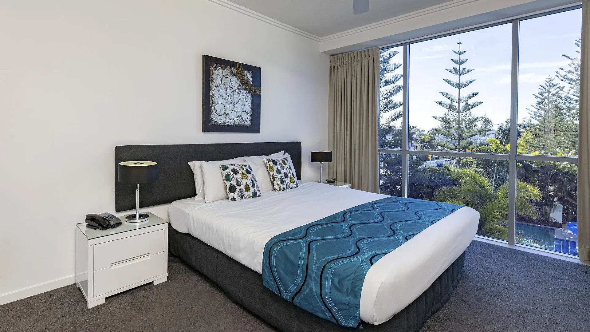 Ocean Pacific Resort - Official Broadbeach 4*,  Australia