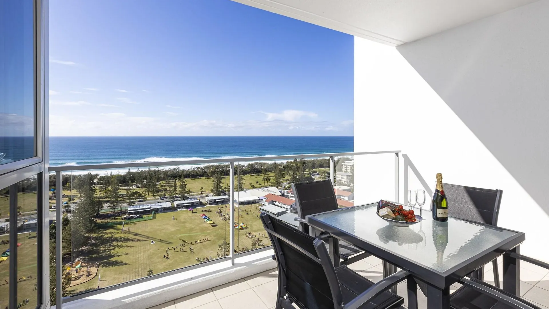 Ocean Pacific Resort - Official Broadbeach