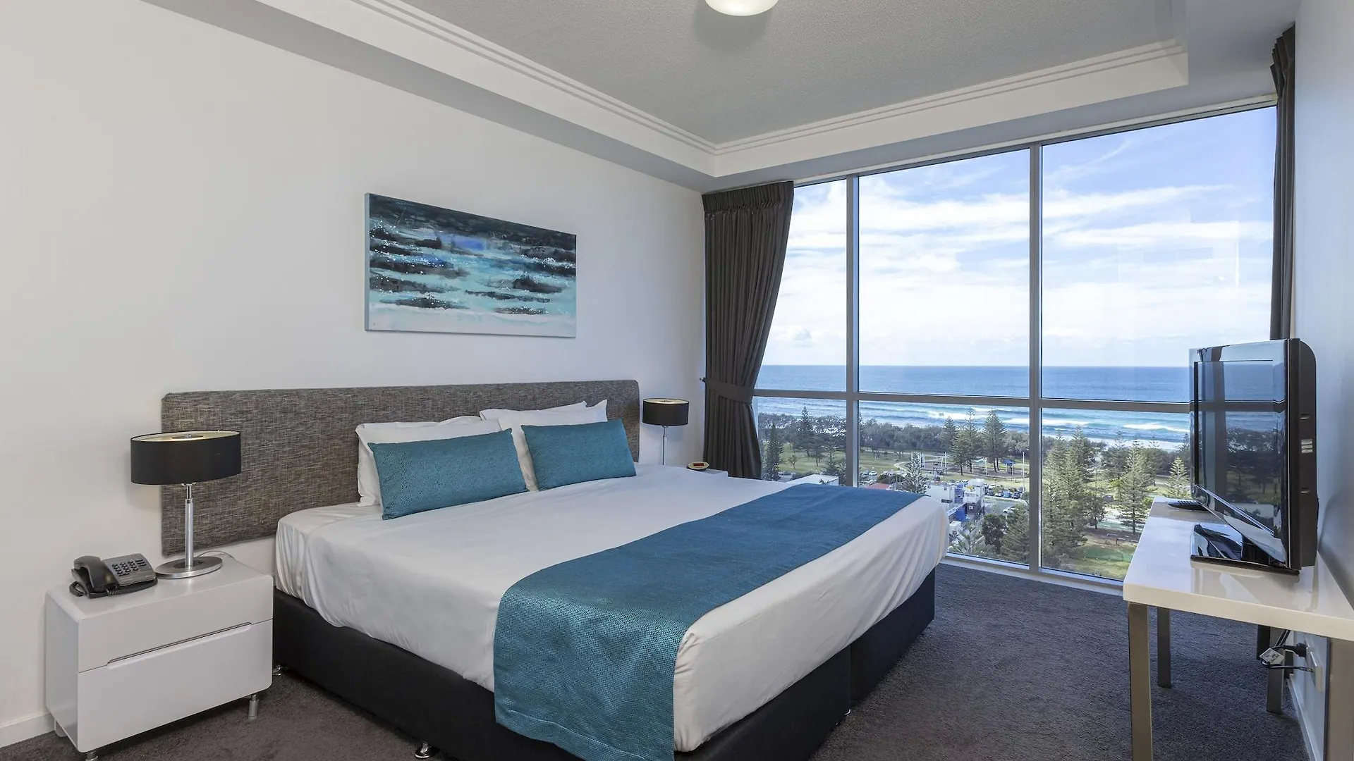 **** Aparthotel Ocean Pacific Resort - Official Broadbeach Australia